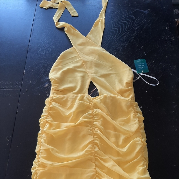 Forever 21 Contemporary Yellow Woven Halter neck - Picture 7 of 11
